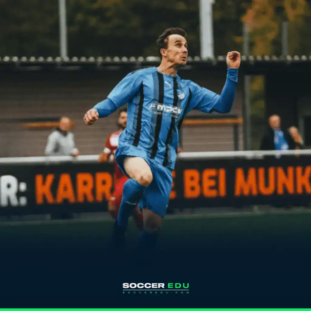 Vertical Jumps in soccer for plyometric training. 