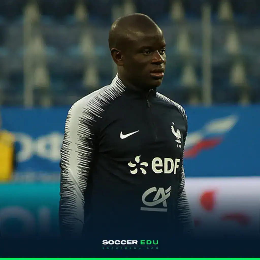 soccer midfielder ngolo 
kante